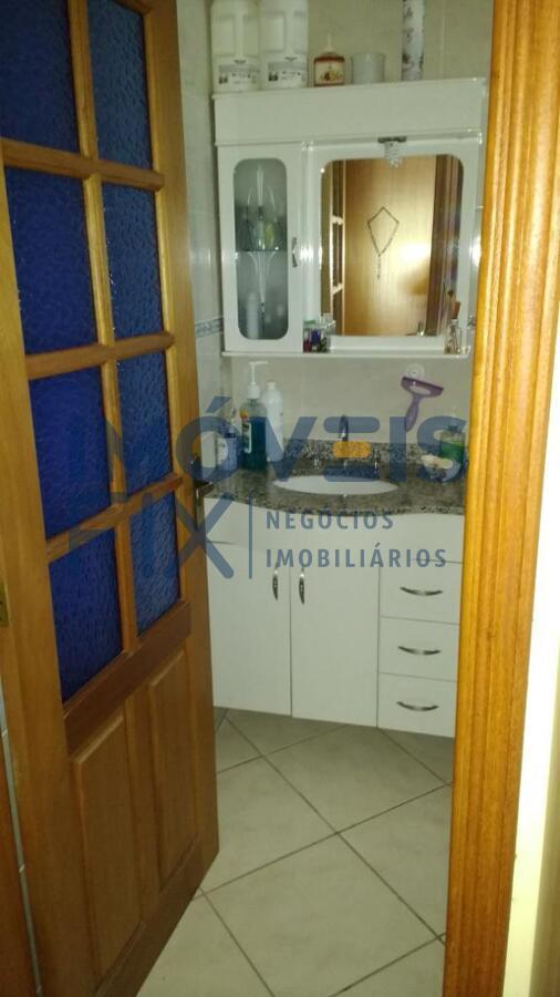 Casa de Condomínio à venda com 3 quartos, 290m² - Foto 27