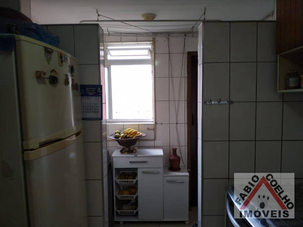 Apartamento à venda com 3 quartos, 68m² - Foto 17