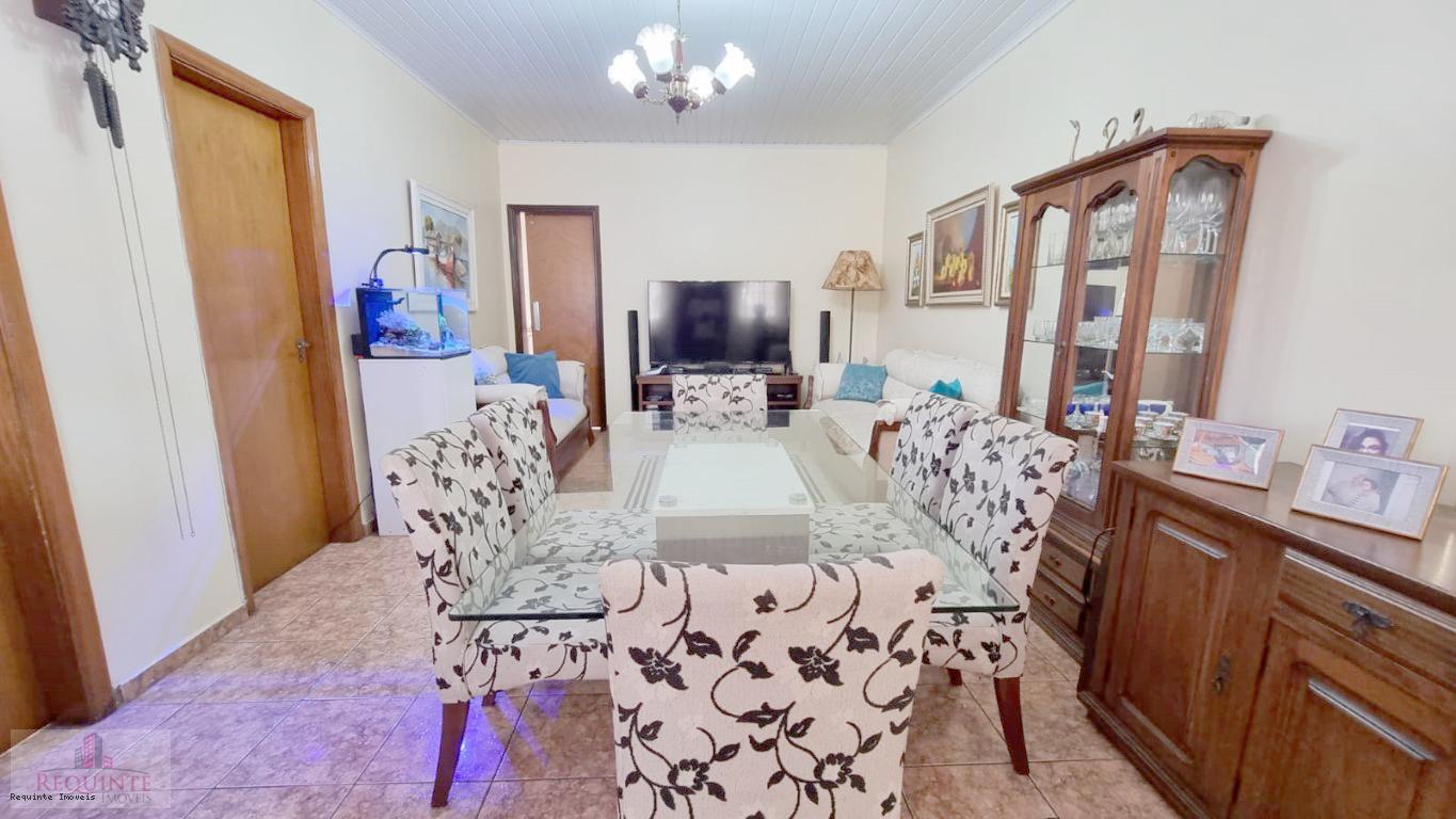 Casa à venda com 3 quartos, 230m² - Foto 5