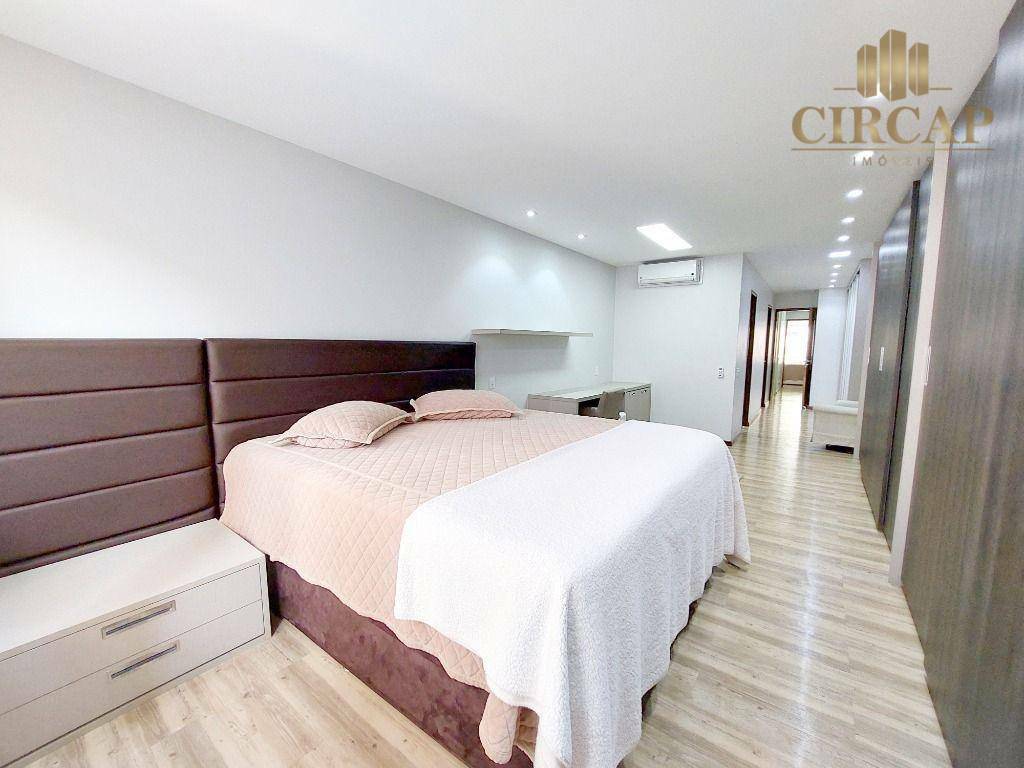 Casa para alugar com 3 quartos, 264m² - Foto 11