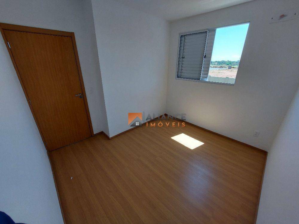 Apartamento para alugar com 2 quartos, 41m² - Foto 15