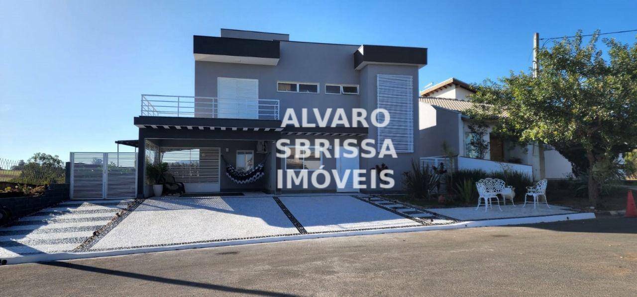 Casa de Condomínio à venda com 5 quartos, 235m² - Foto 3