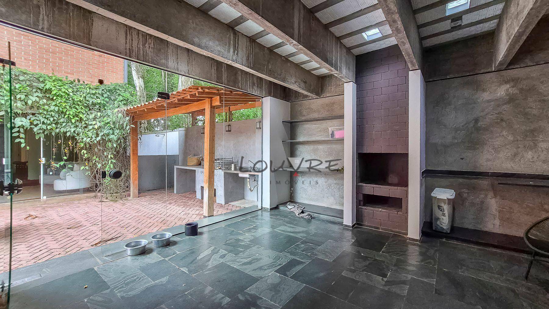 Casa à venda com 4 quartos, 380m² - Foto 16