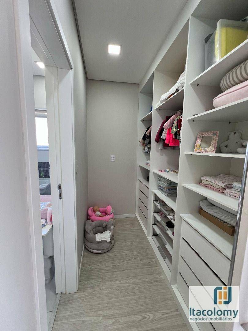 Casa de Condomínio à venda com 3 quartos, 254m² - Foto 22