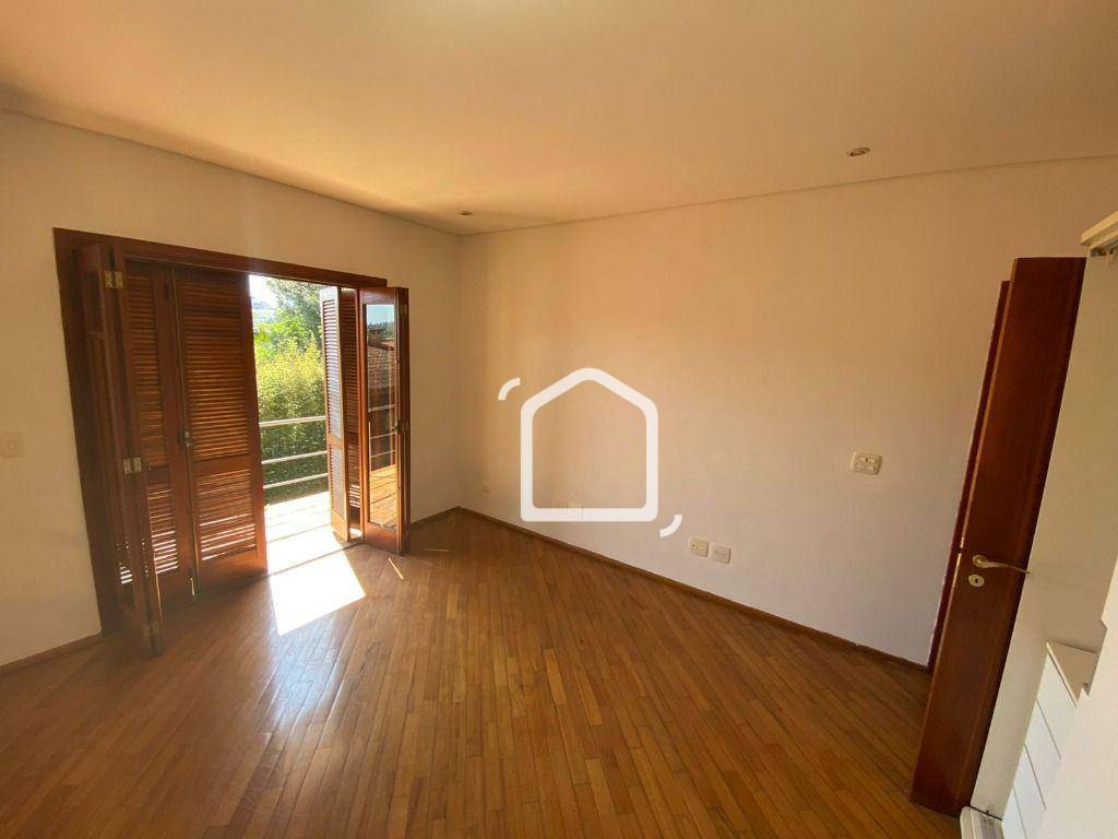 Casa para alugar com 4 quartos, 300m² - Foto 34