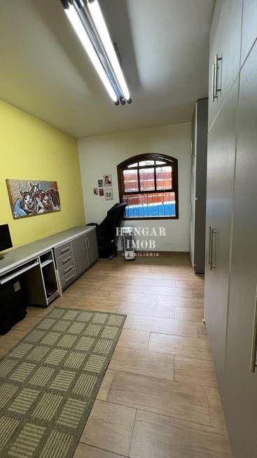 Casa à venda com 3 quartos, 135m² - Foto 11