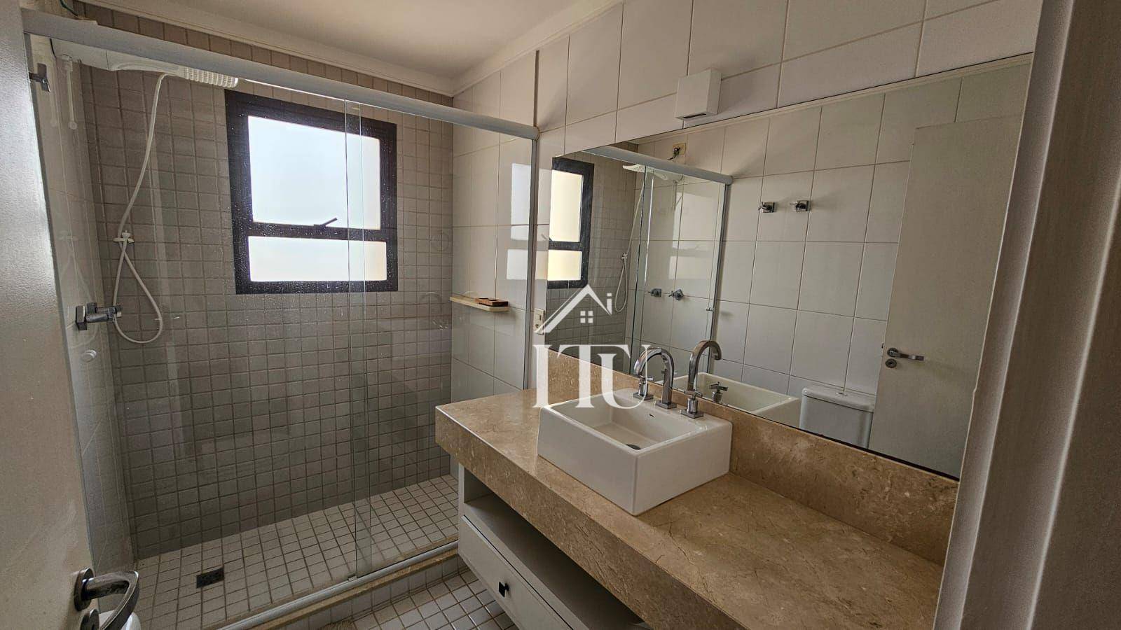 Apartamento para alugar com 3 quartos, 217m² - Foto 15