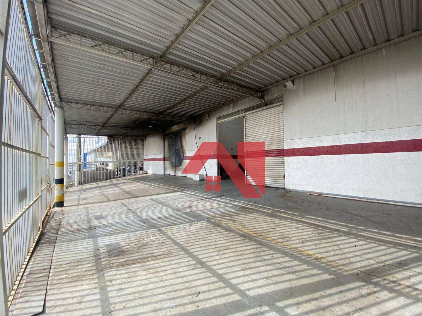 Depósito-Galpão-Armazém para alugar, 1100m² - Foto 2