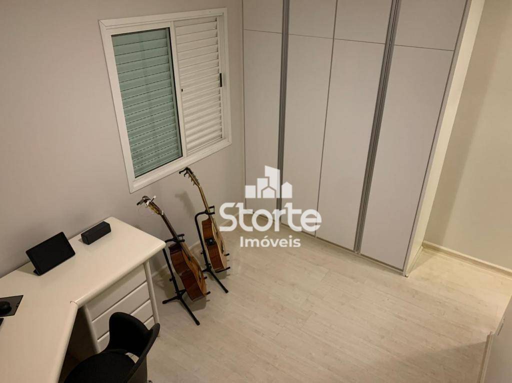 Apartamento à venda com 3 quartos, 140m² - Foto 13