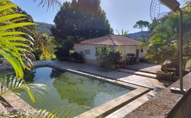 Sítio à venda com 2 quartos, 16000m² - Foto 1