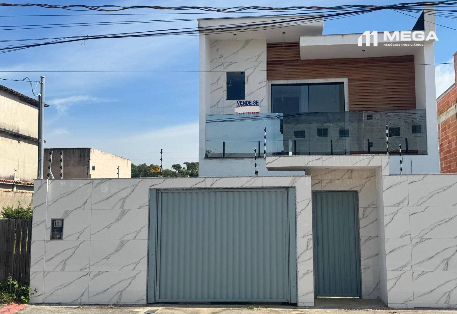 Casa à venda com 3 quartos, 129m² - Foto 1