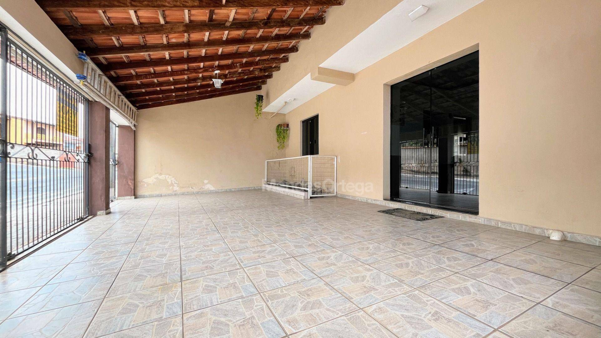 Casa à venda com 3 quartos, 180m² - Foto 18