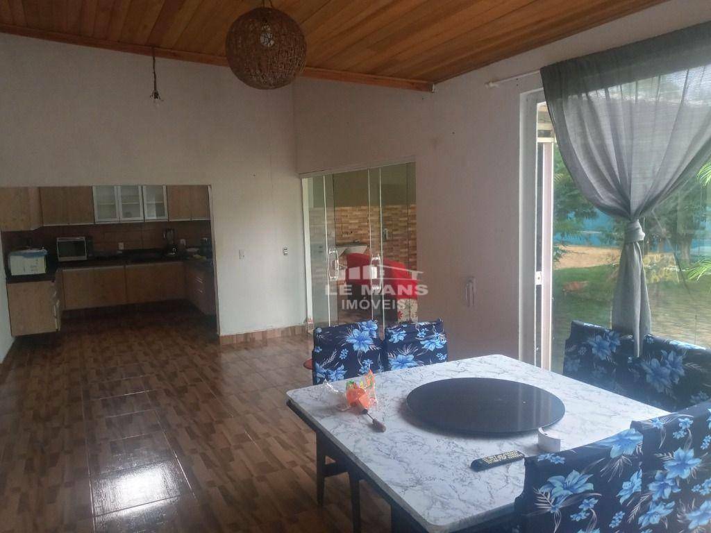 Chácara à venda com 4 quartos, 380m² - Foto 9