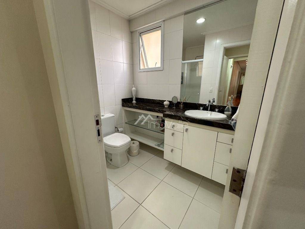 Apartamento à venda com 3 quartos, 133m² - Foto 35