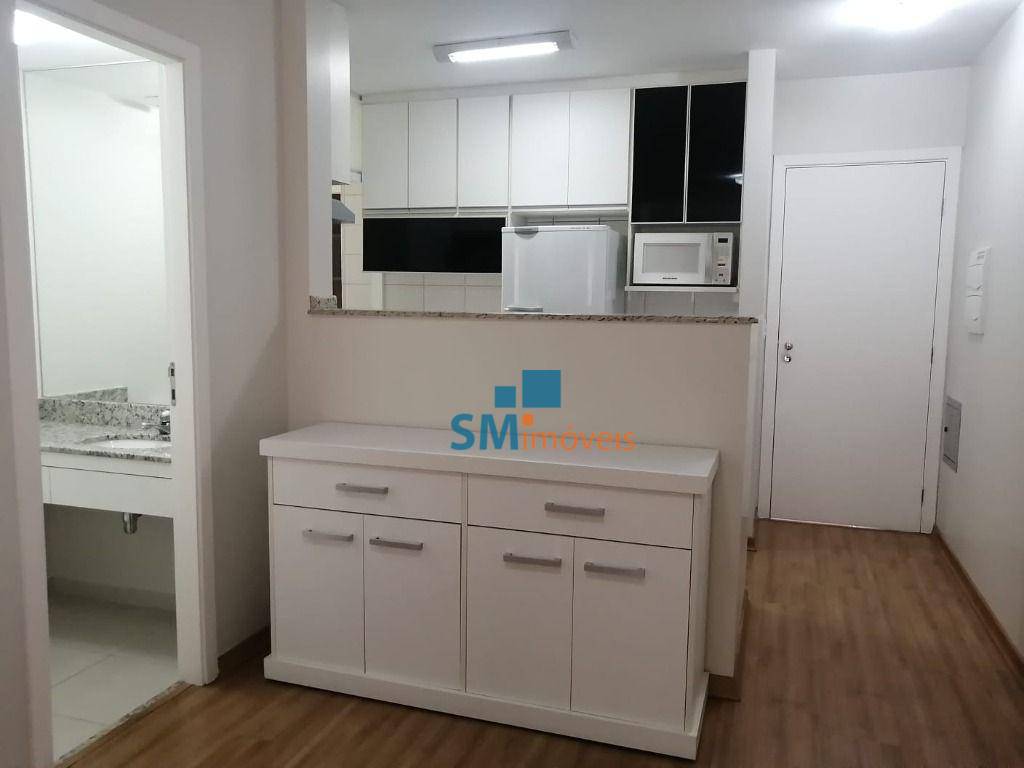 Apartamento para alugar com 2 quartos, 80m² - Foto 13