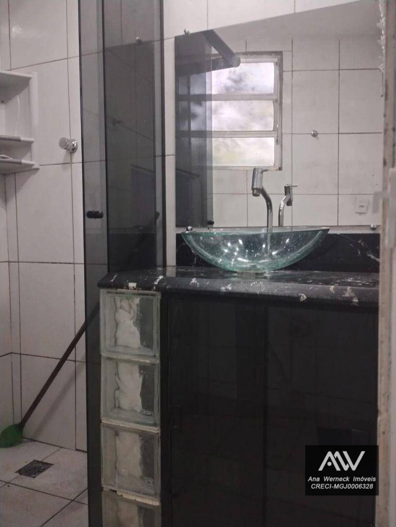 Casa à venda com 2 quartos, 80m² - Foto 5