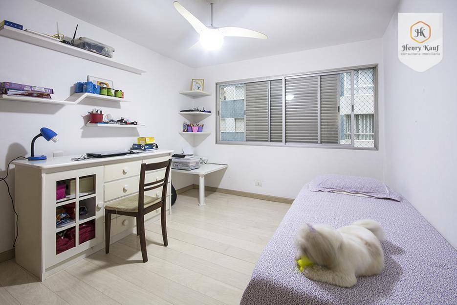 Apartamento à venda com 3 quartos, 150m² - Foto 5