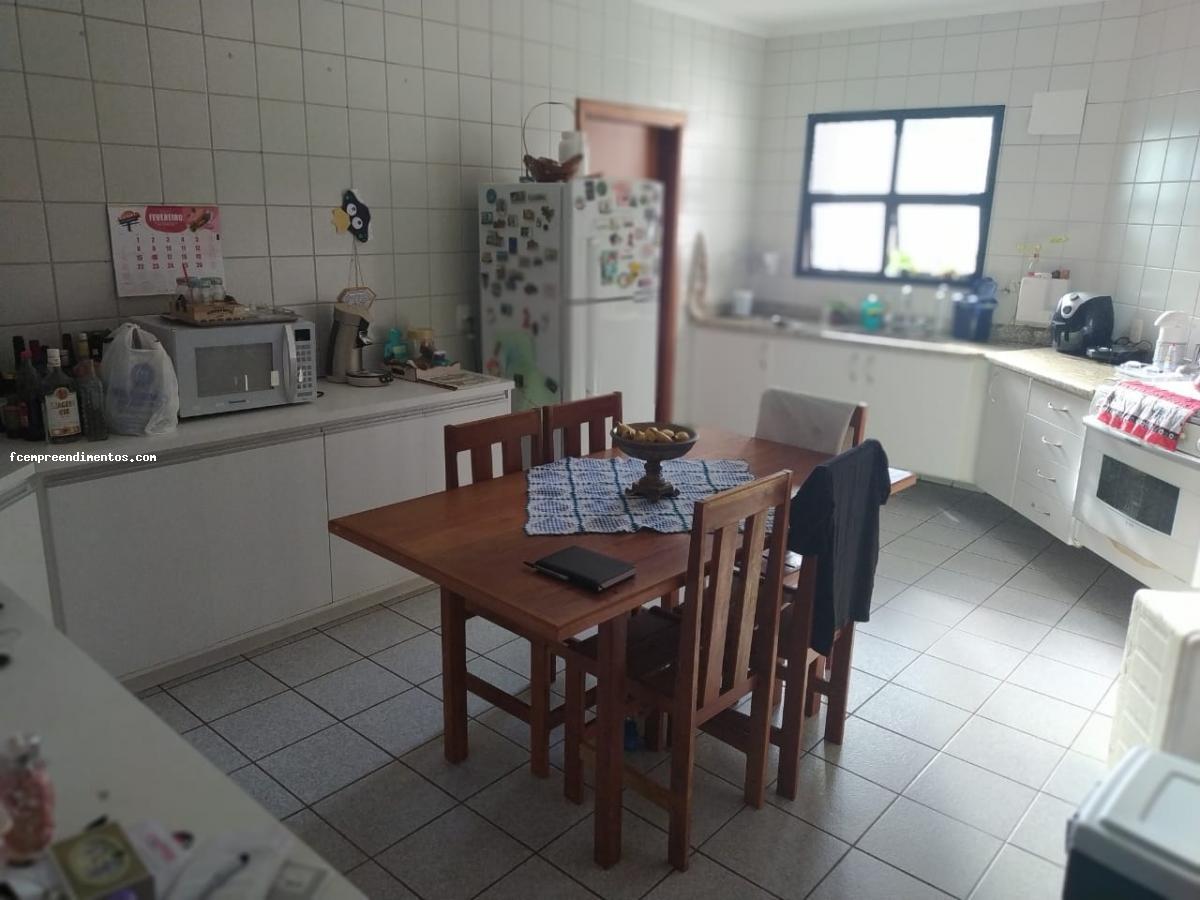 Apartamento à venda com 4 quartos, 250m² - Foto 6