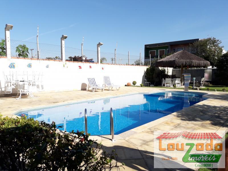 Casa à venda com 2 quartos, 162m² - Foto 2