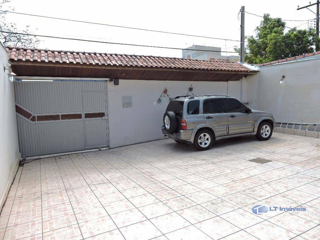 Casa à venda com 4 quartos, 191m² - Foto 7