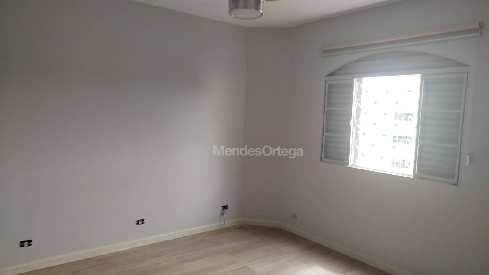 Apartamento para alugar com 3 quartos, 80m² - Foto 12