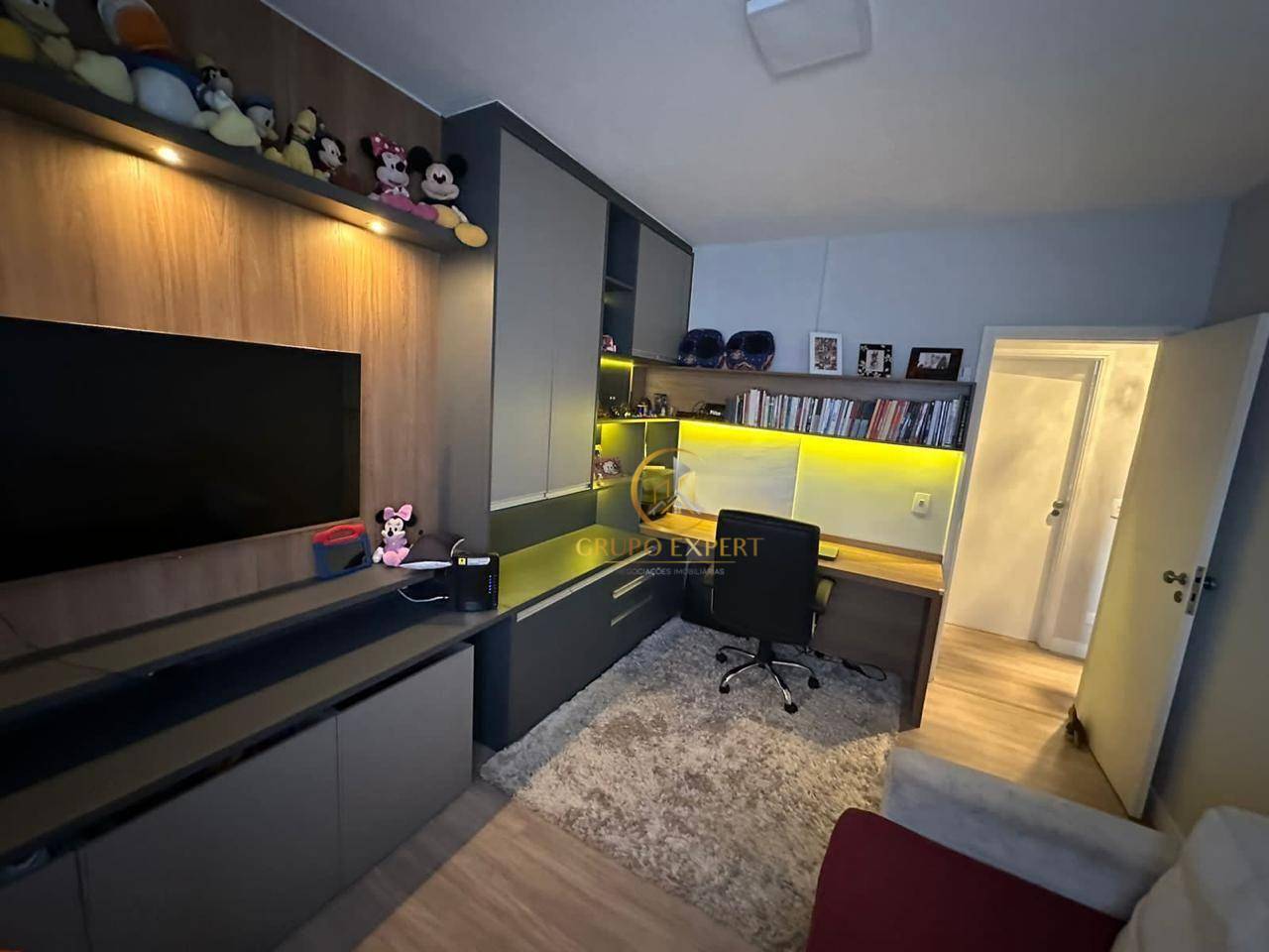 Apartamento para alugar com 4 quartos, 128m² - Foto 14