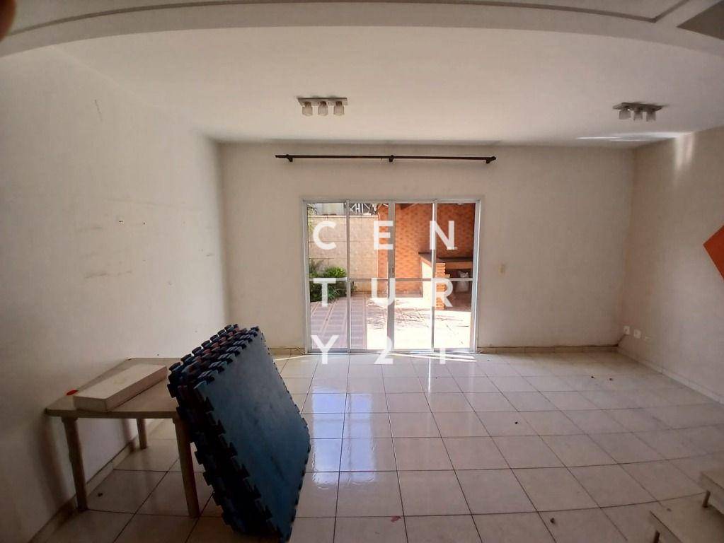 Casa de Condomínio para alugar com 3 quartos, 136m² - Foto 19