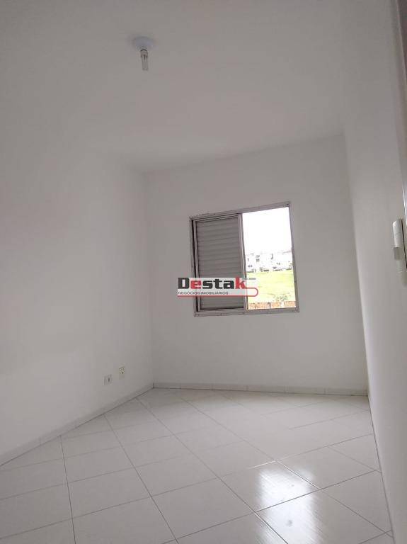 Apartamento à venda com 2 quartos, 53m² - Foto 13