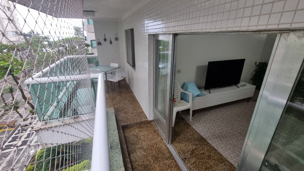 Apartamento à venda com 3 quartos, 140m² - Foto 4