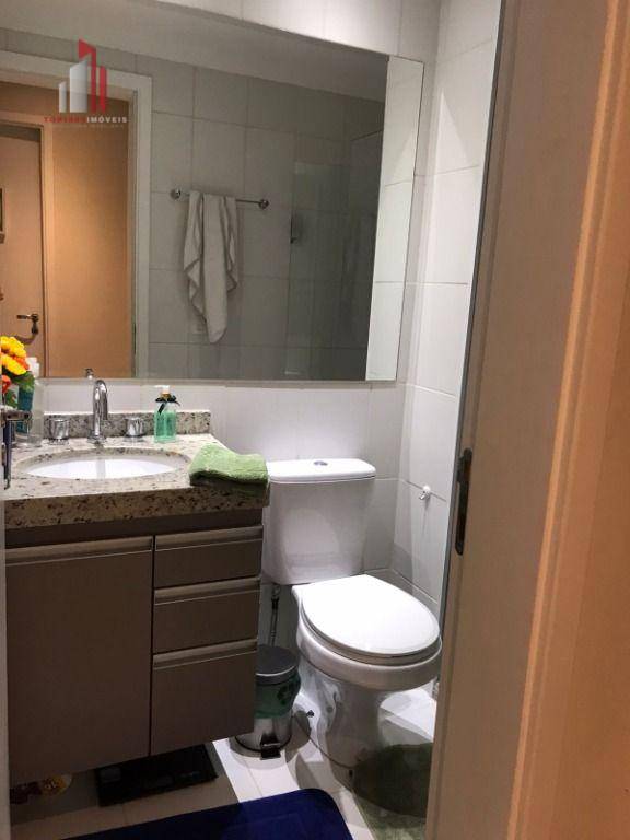 Apartamento à venda com 2 quartos, 62m² - Foto 4