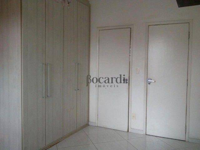 Apartamento à venda com 4 quartos, 146m² - Foto 8