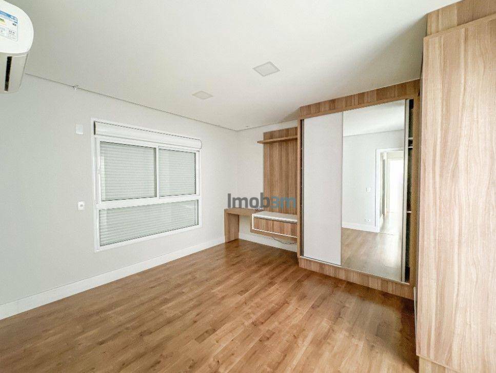 Apartamento à venda com 3 quartos, 122m² - Foto 17