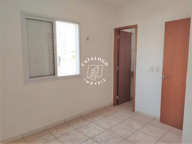 Apartamento à venda com 2 quartos, 62m² - Foto 13