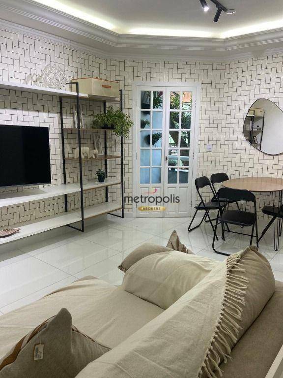 Sobrado à venda com 2 quartos, 100m² - Foto 4