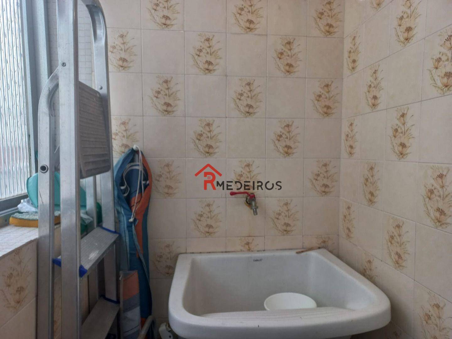 Apartamento à venda com 2 quartos, 62m² - Foto 4