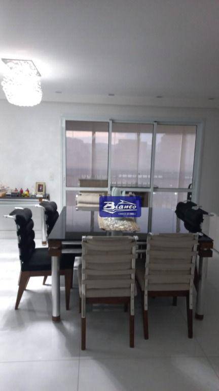 Apartamento para alugar com 2 quartos, 94m² - Foto 5