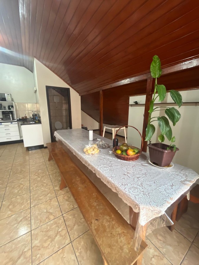 Casa à venda com 2 quartos, 221m² - Foto 11