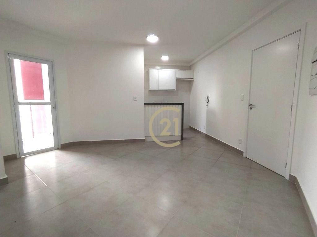 Apartamento à venda com 3 quartos, 66m² - Foto 3