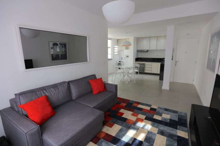 Apartamento à venda com 2 quartos, 62m² - Foto 4