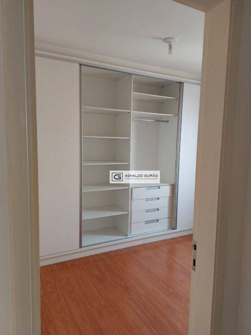 Apartamento à venda com 2 quartos, 67m² - Foto 10