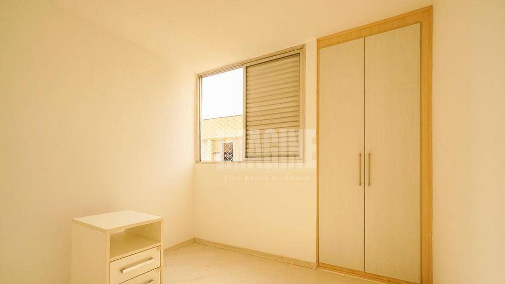 Apartamento à venda com 2 quartos, 60m² - Foto 7