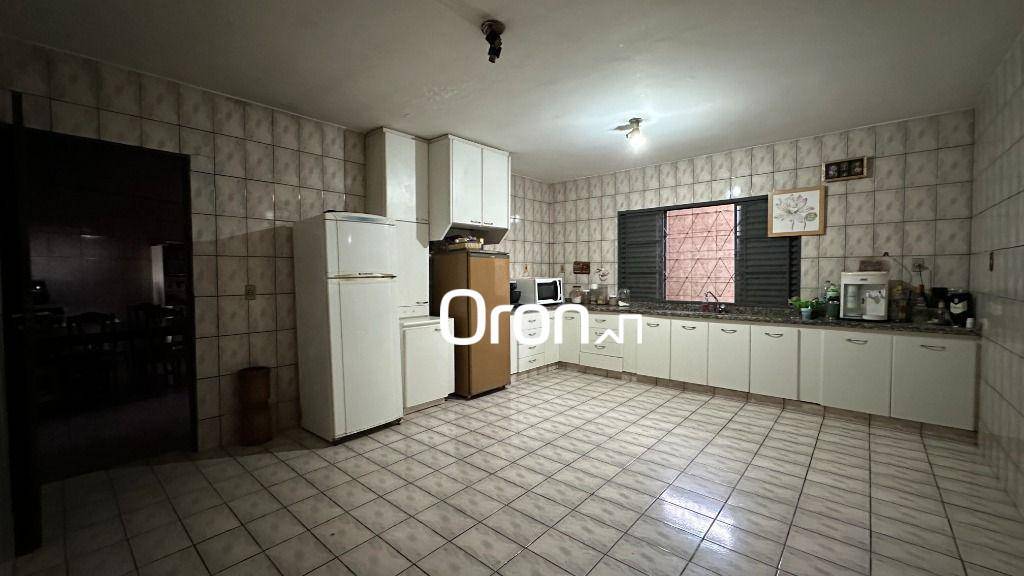 Casa, 4 quartos, 191 m² - Foto 5