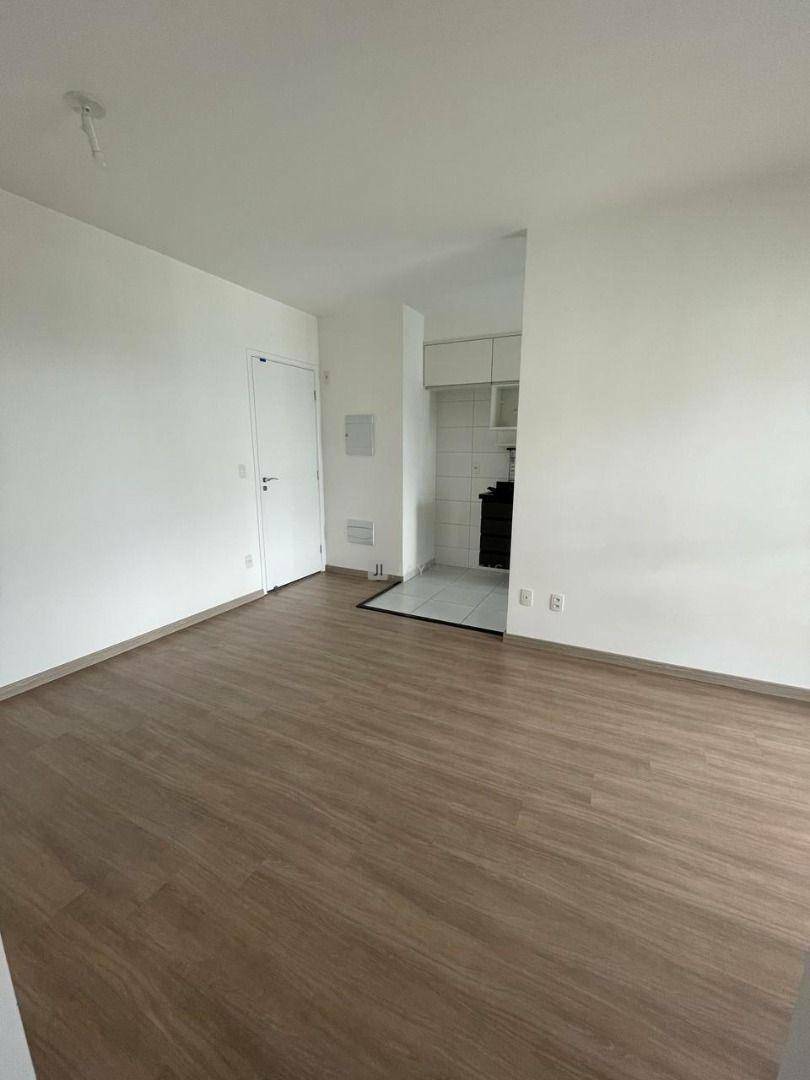 Apartamento à venda com 2 quartos, 56m² - Foto 5