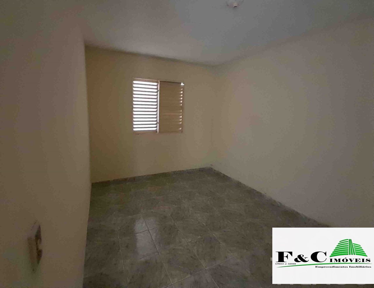 Casa à venda com 2 quartos, 267m² - Foto 3