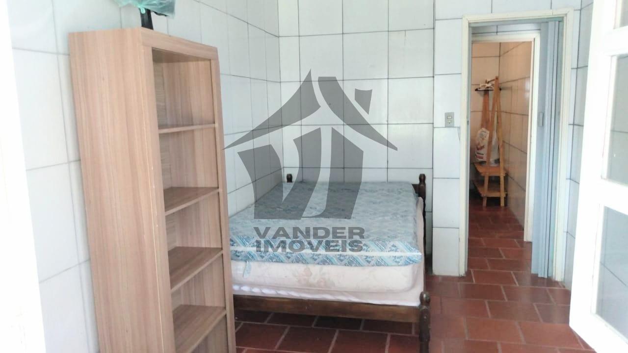 Casa à venda com 3 quartos, 300m² - Foto 9