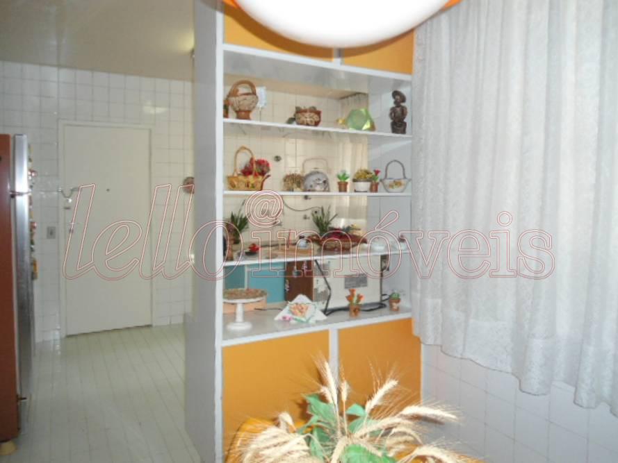 Apartamento à venda com 3 quartos, 176m² - Foto 4