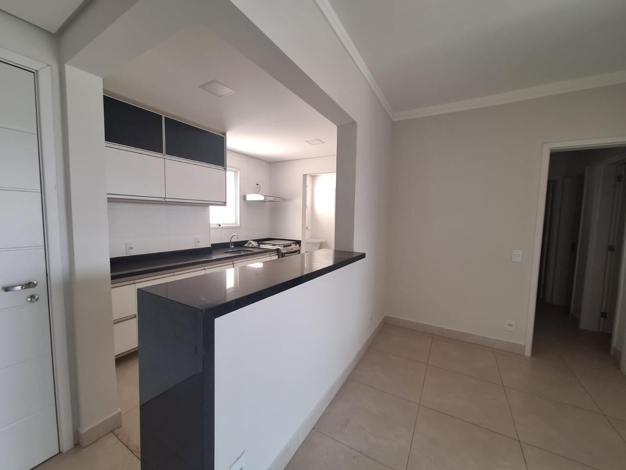 Apartamento para alugar com 3 quartos, 72m² - Foto 3