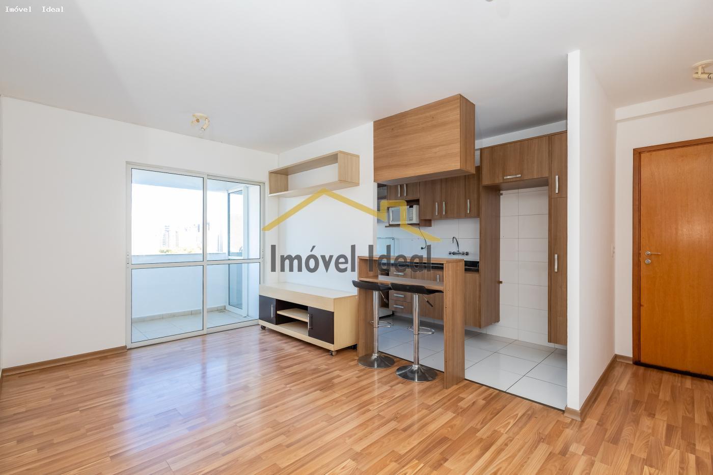 Apartamento à venda com 3 quartos, 75m² - Foto 4