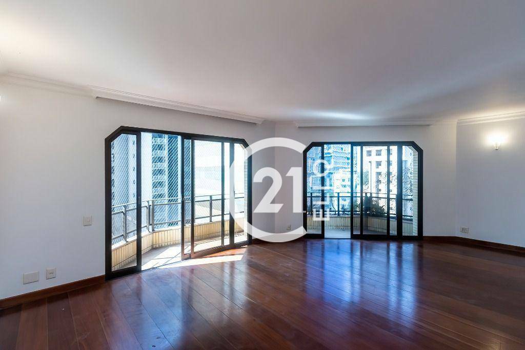 Apartamento para alugar com 3 quartos, 240m² - Foto 1