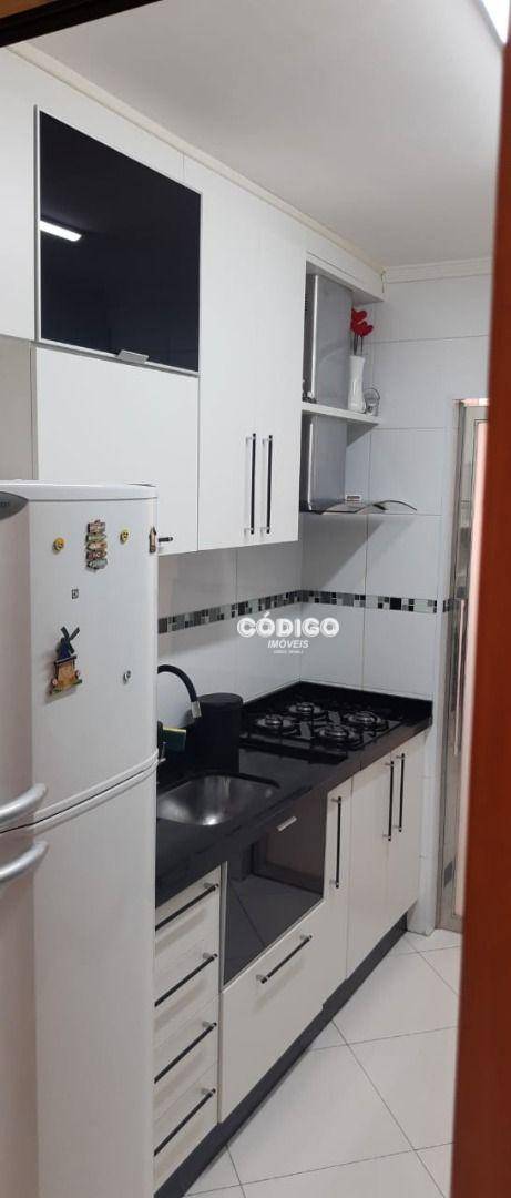 Apartamento à venda com 3 quartos, 64m² - Foto 21